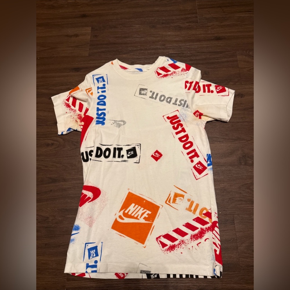 Nike Medium stamped T-shirt